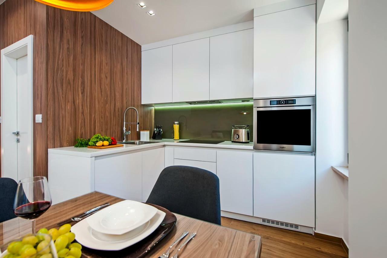 Apartments Vincero Ровин Екстериор снимка