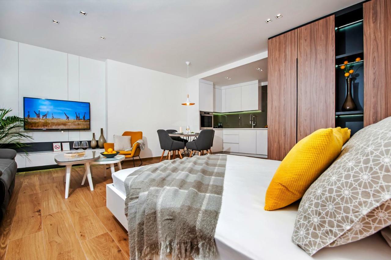 Apartments Vincero Ровин Екстериор снимка