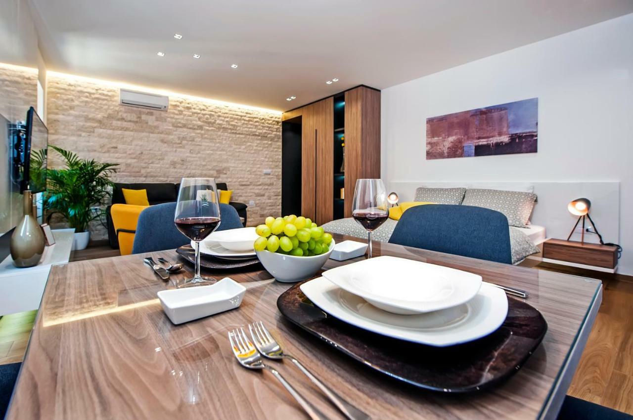 Apartments Vincero Ровин Екстериор снимка