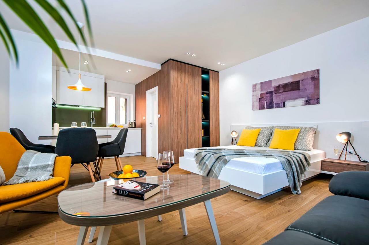 Apartments Vincero Ровин Екстериор снимка