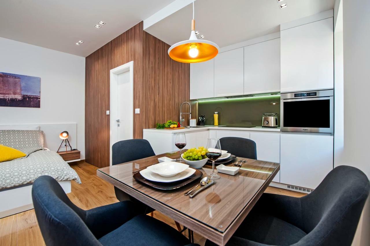 Apartments Vincero Ровин Екстериор снимка