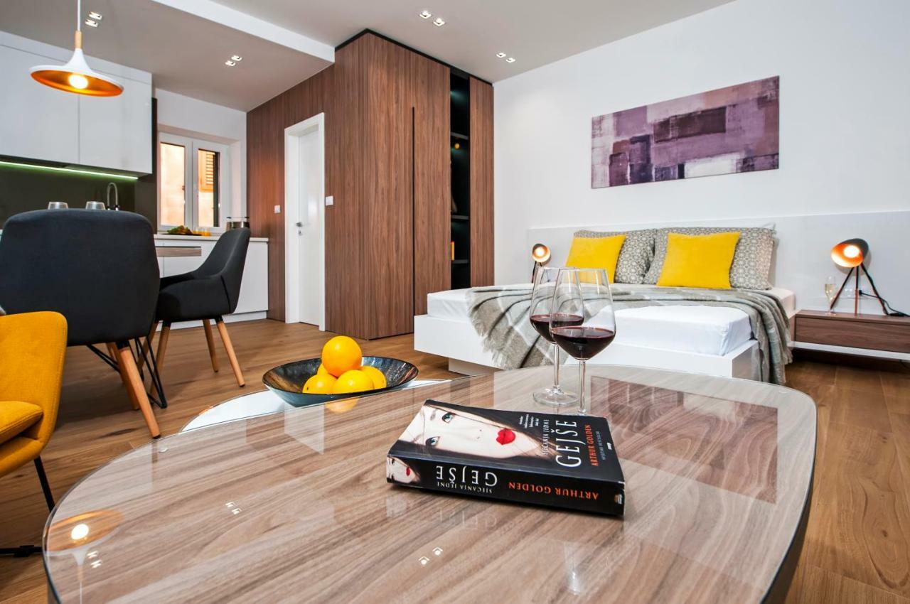 Apartments Vincero Ровин Екстериор снимка